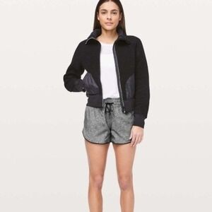 Lululemon Choose a Side Short 3" Reversible Black‎ Gray Athletic Shorts Size 2